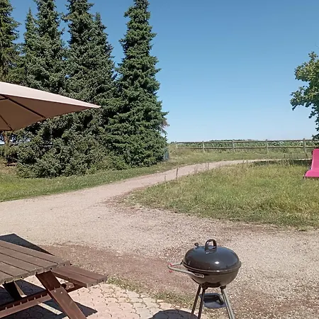 Aux Pieds Des Alpes Mancelles Сasa de vacaciones